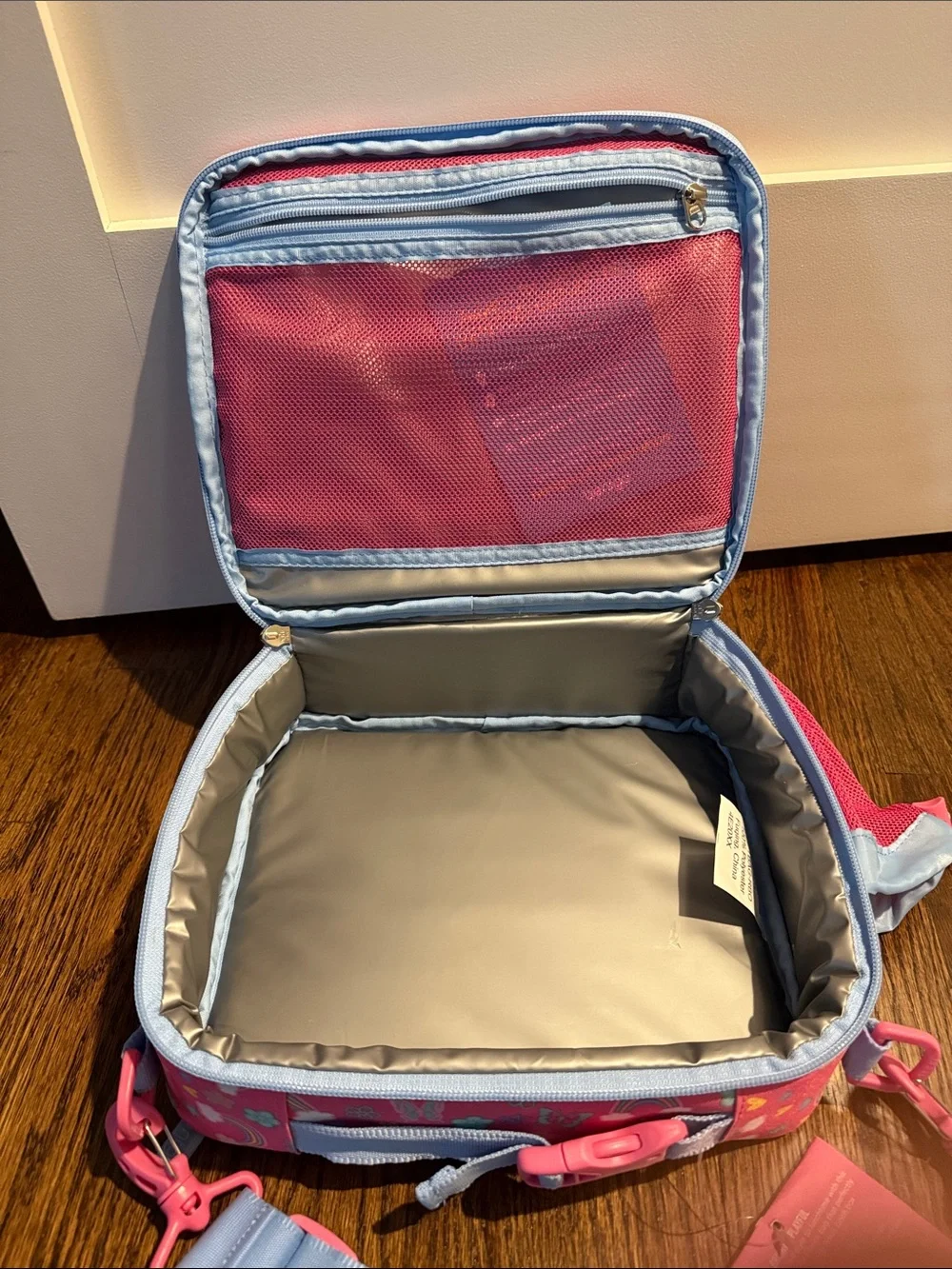 Bentgo Kids insulated lunch bag.  Brand new with tags. Never been used